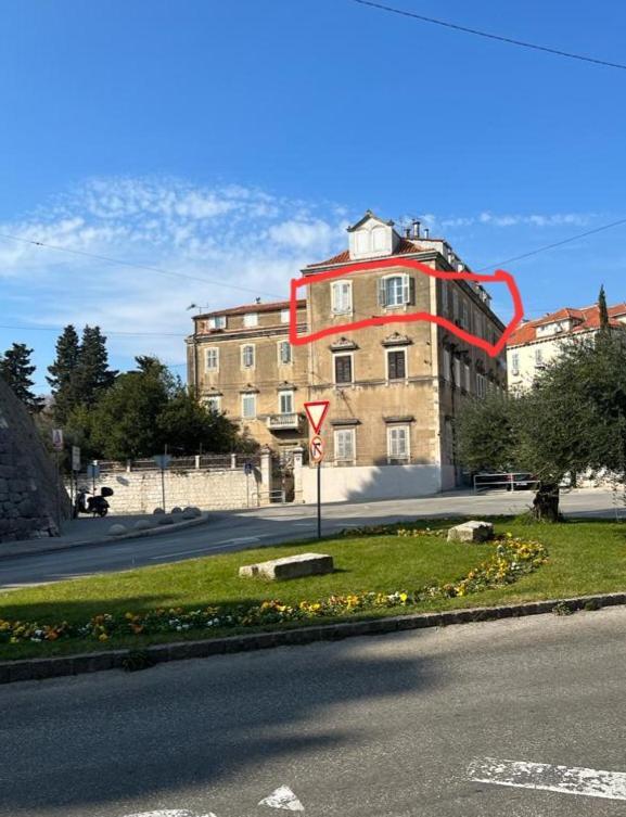 Gardino 1881 Apartament